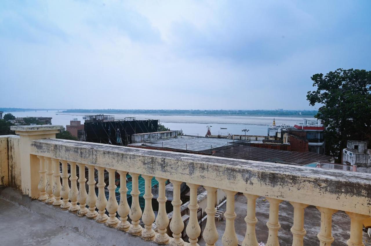 Ganga Darshanam Guesthouse At Dashashwamedh Ghat Варанаси Экстерьер фото