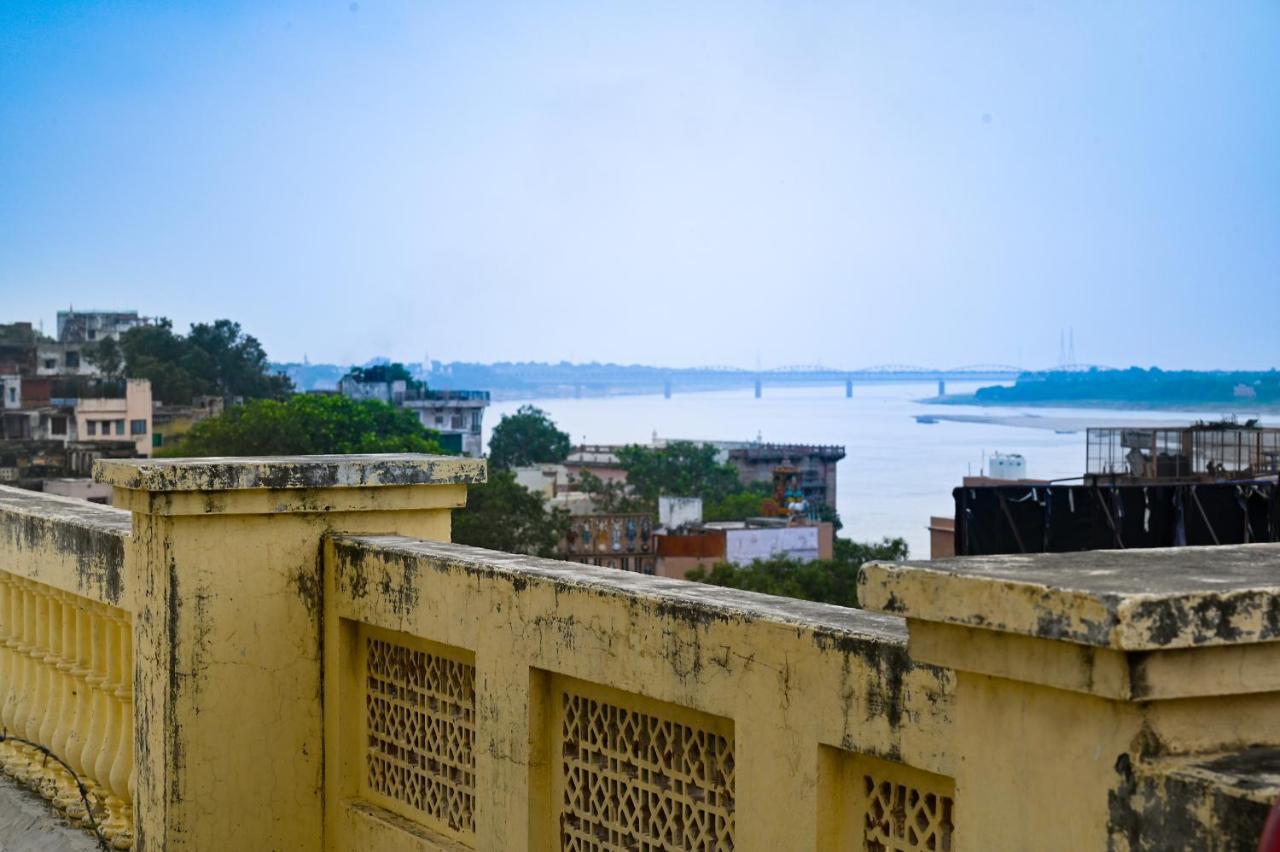 Ganga Darshanam Guesthouse At Dashashwamedh Ghat Варанаси Экстерьер фото